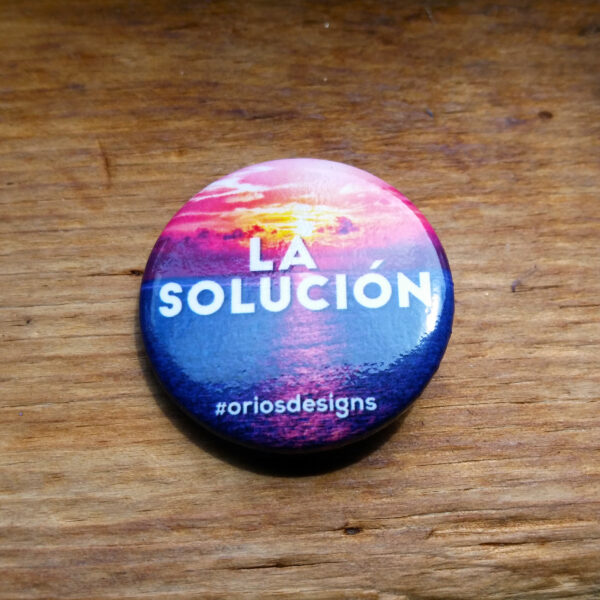 La Solución (The Solution) Pin-Back Buttons